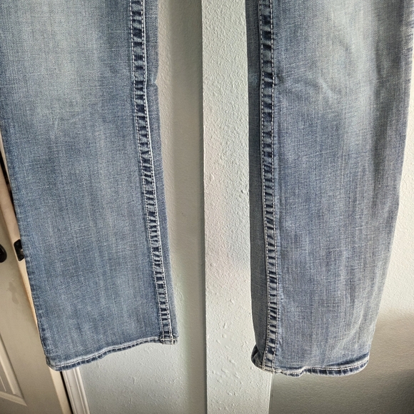 Vigoss Women's The New York Bootcut Jeans - Picture 4 of 9